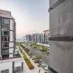 Chic 1Br In Azizi Riviera 14 By Deluxe Holiday Homes