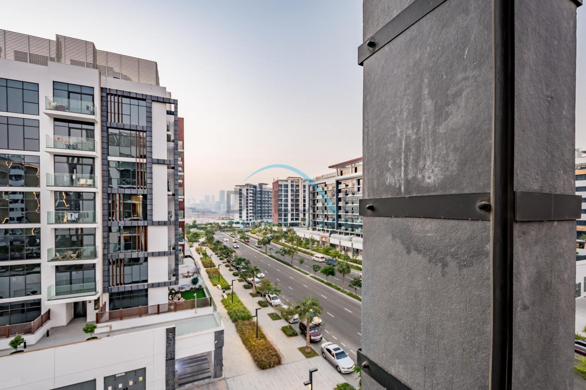 Chic 1br In Azizi Riviera 14 By Deluxe Homes